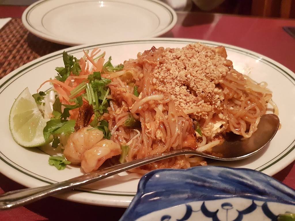 Manivanh | restaurant | 2732 24th St, San Francisco, CA 94110, USA | 4158246059 OR +1 415-824-6059