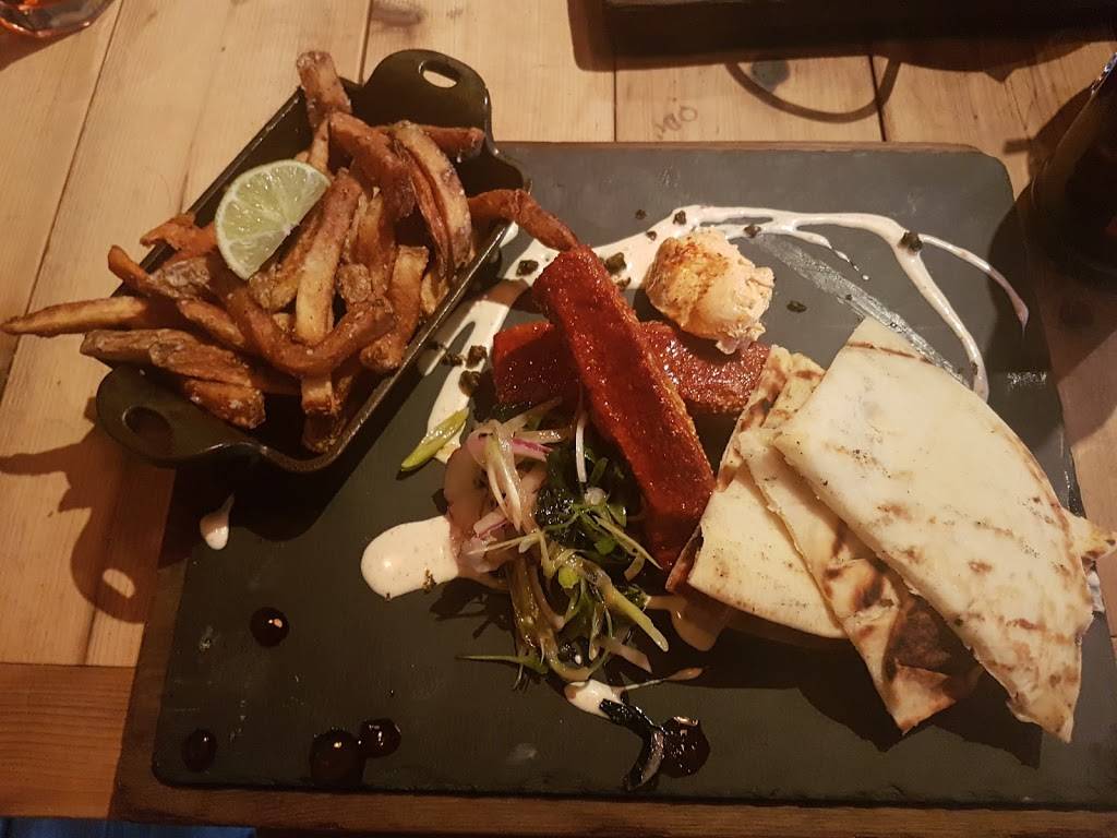 Jack Saloon Trois-Rivières | restaurant | 332 Rue des Forges, Trois-Rivières, QC G9A 2H1, Canada | 8198412354 OR +1 819-841-2354