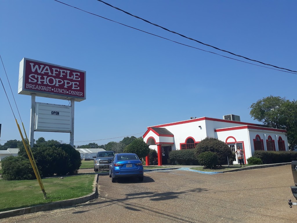 Waffle Shoppe | restaurant | 1047 N Pine St, DeRidder, LA 70634, USA | 3374632301 OR +1 337-463-2301
