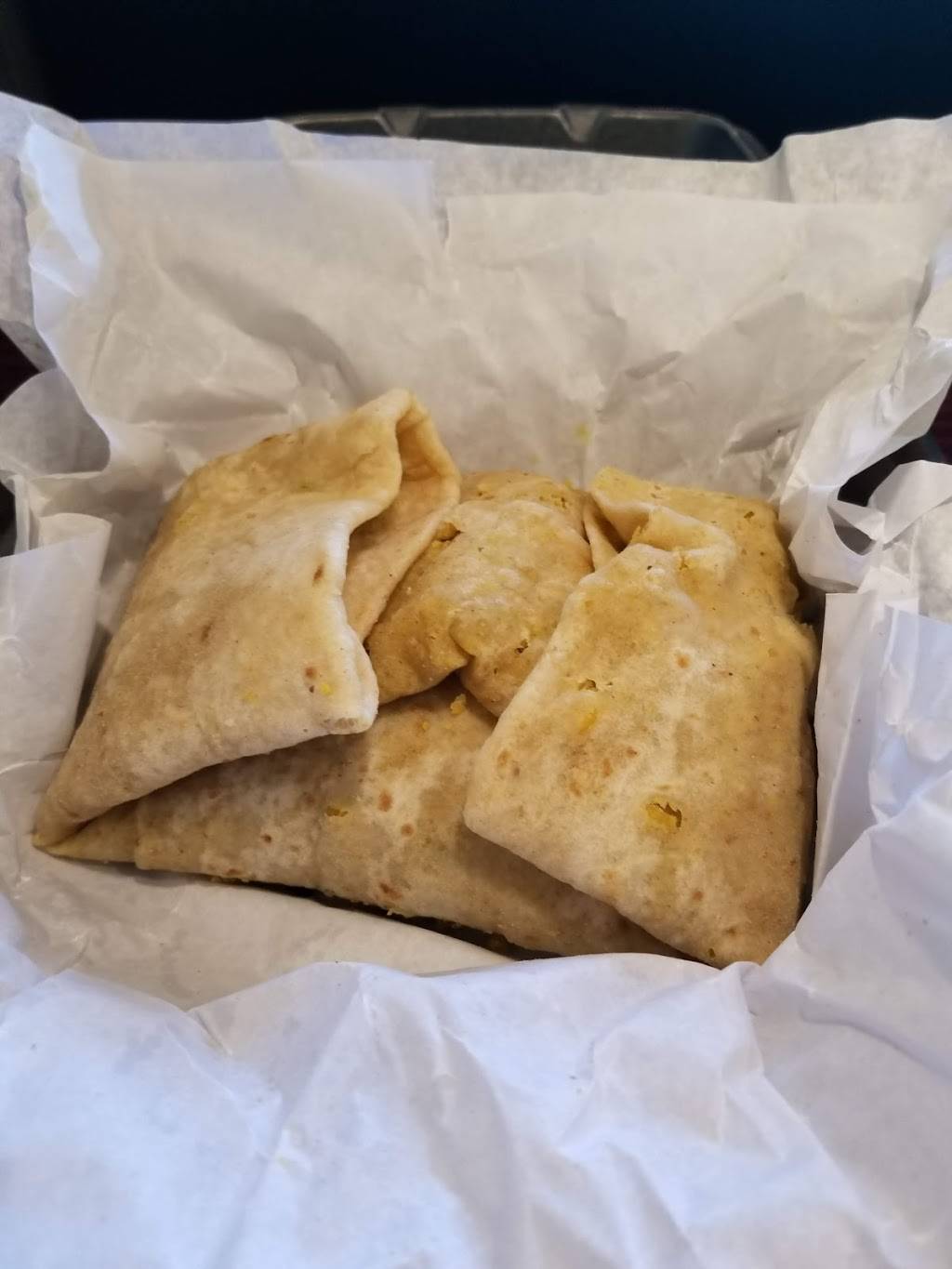 The Caribbean Flavor | restaurant | 11524 Middlebrook Road, Germantown, MD 20876, USA | 2404778616 OR +1 240-477-8616