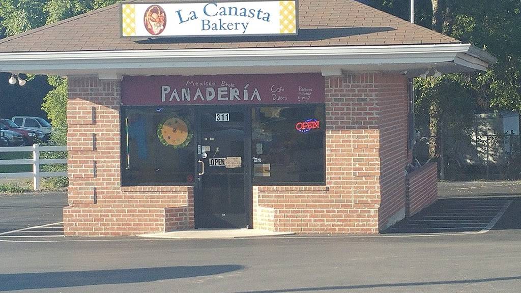 Speedy Burrito | restaurant | 307 W Main St, Lebanon, TN 37087, USA | 6157844071 OR +1 615-784-4071