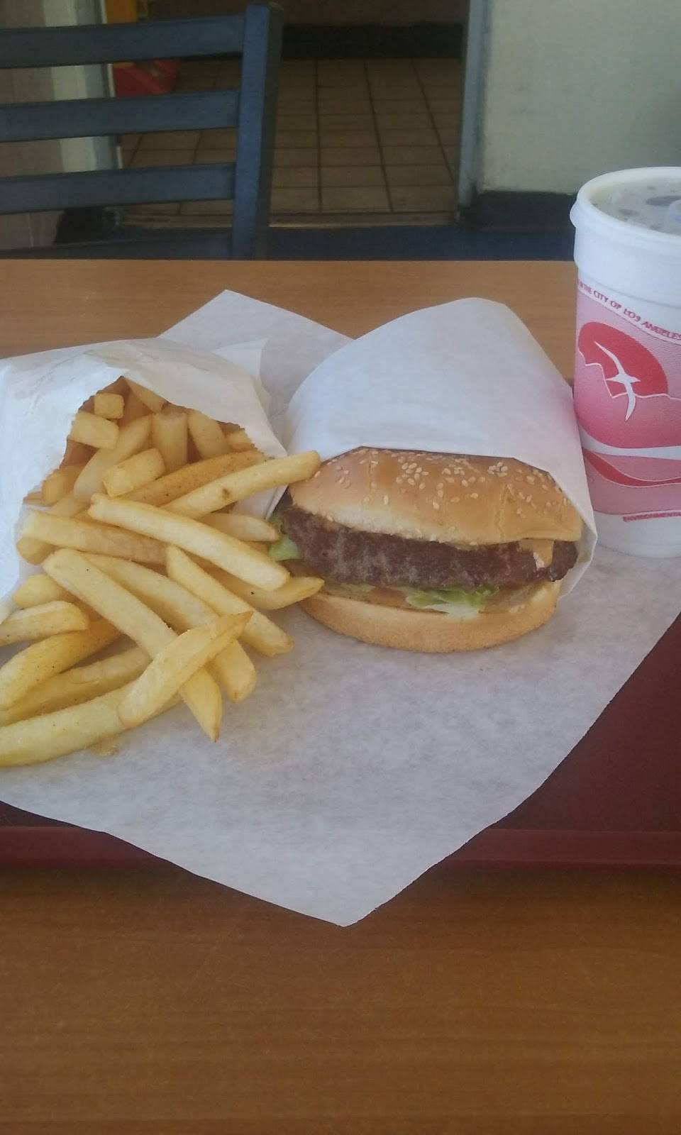 Brunos Burgers | restaurant | 450 E Manchester Blvd, Inglewood, CA 90301, USA | 3106734949 OR +1 310-673-4949