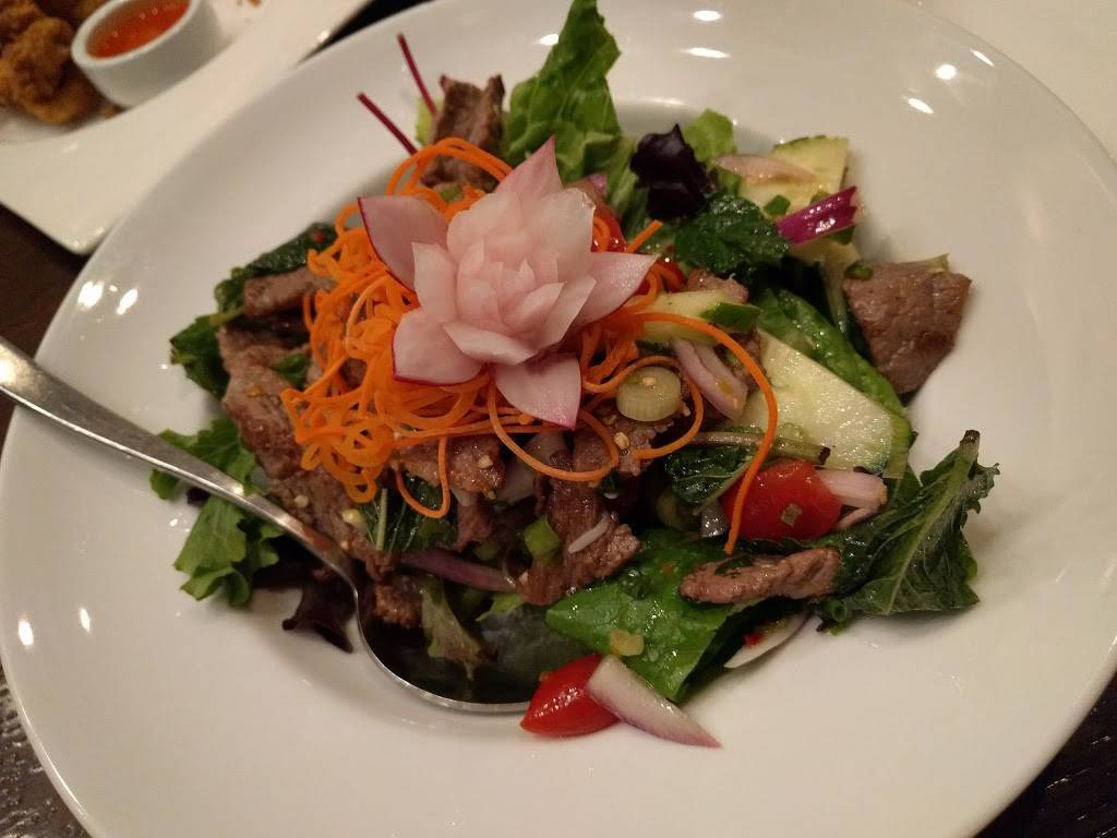 Naree Thai | restaurant | 555 E Ocean Blvd #101, Long Beach, CA 90802, USA | 5624955988 OR +1 562-495-5988