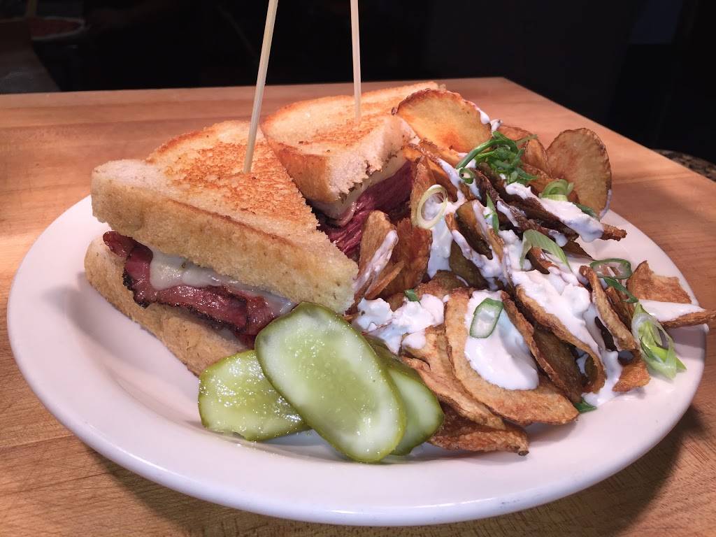 Craig Millers Field House Sports Bar and Restaurant | restaurant | 7958 Via Dellagio Way #100, Orlando, FL 32819, USA | 4072483474 OR +1 407-248-3474