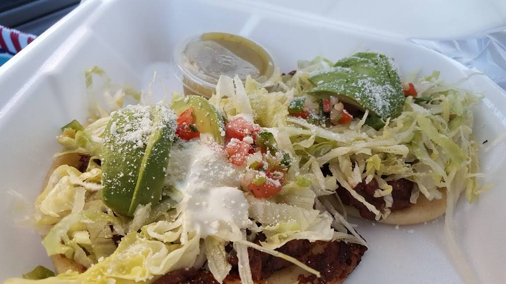 Loroco Salvadorian | restaurant | 2180 Monterey Expressway, San Jose, CA 95112, USA | 4086009061 OR +1 408-600-9061