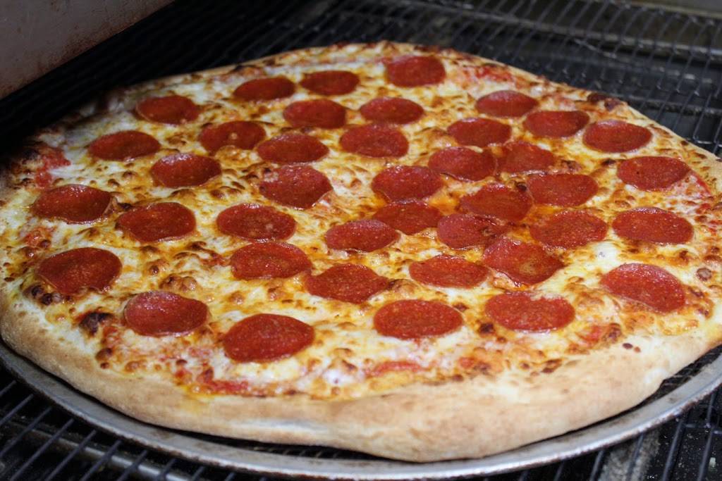 Windy City Pizza - Weymouth | restaurant | 1049 Main St, Weymouth, MA 02190, USA | 7817806666 OR +1 781-780-6666