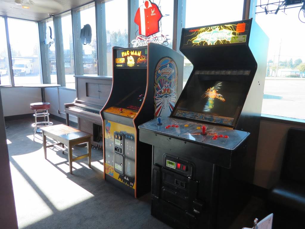 The 7 10 Bar | restaurant | 6210 200th St SW, Lynnwood, WA 98036, USA | 4257783133 OR +1 425-778-3133