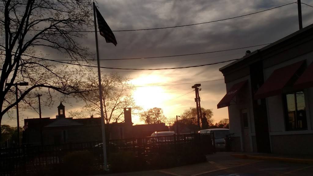 Your Deli | restaurant | 395 Park Ave, Amherst, OH 44001, USA | 4409853354 OR +1 440-985-3354