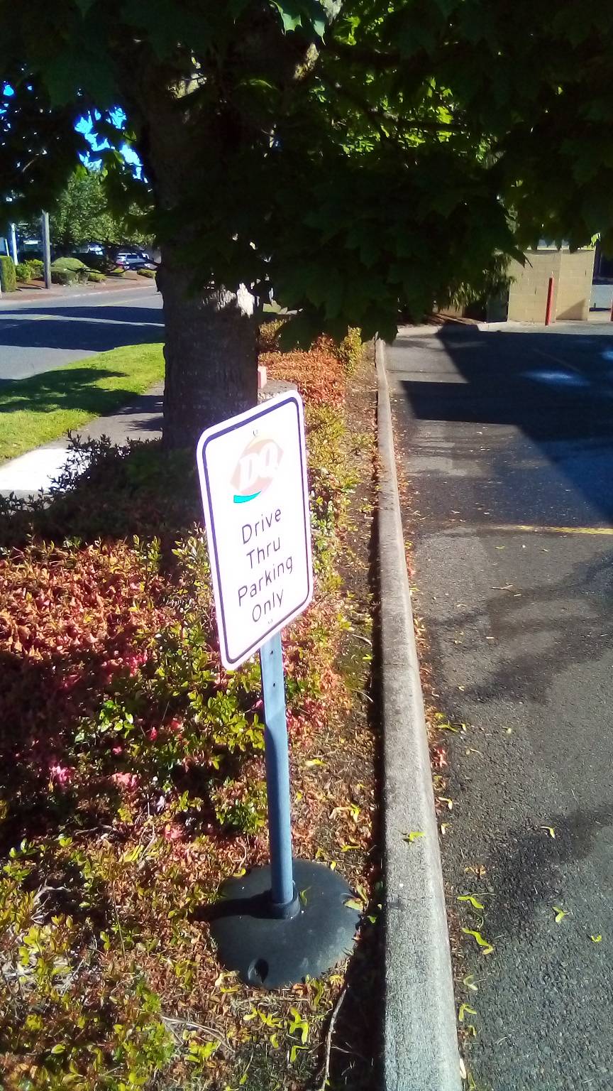 Dairy Queen | restaurant | 3001 Market St NE, Salem, OR 97301, USA | 5035881302 OR +1 503-588-1302