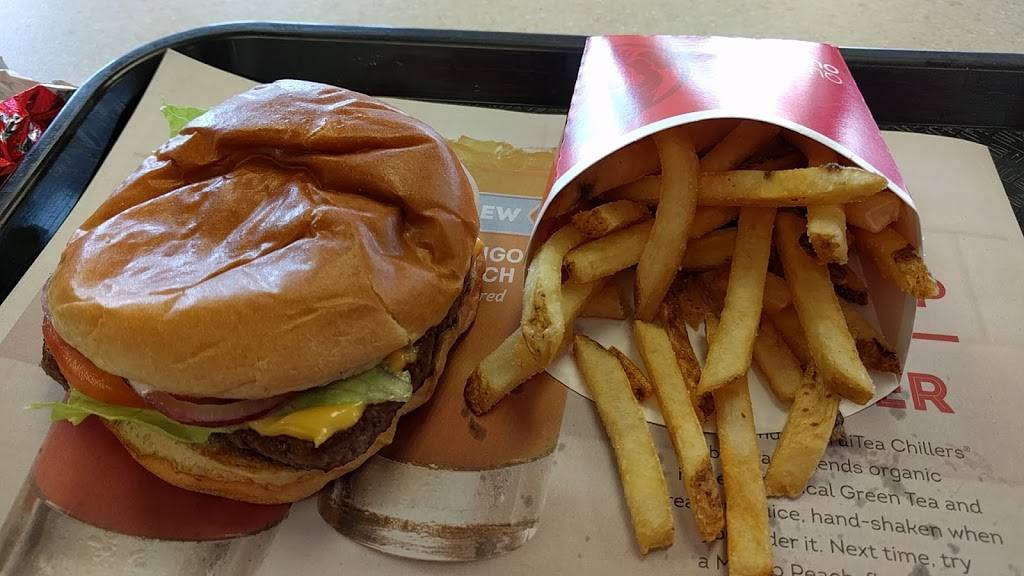 Wendys | restaurant | 727 S Cooper Rd, Gilbert, AZ 85233, USA | 4805583828 OR +1 480-558-3828
