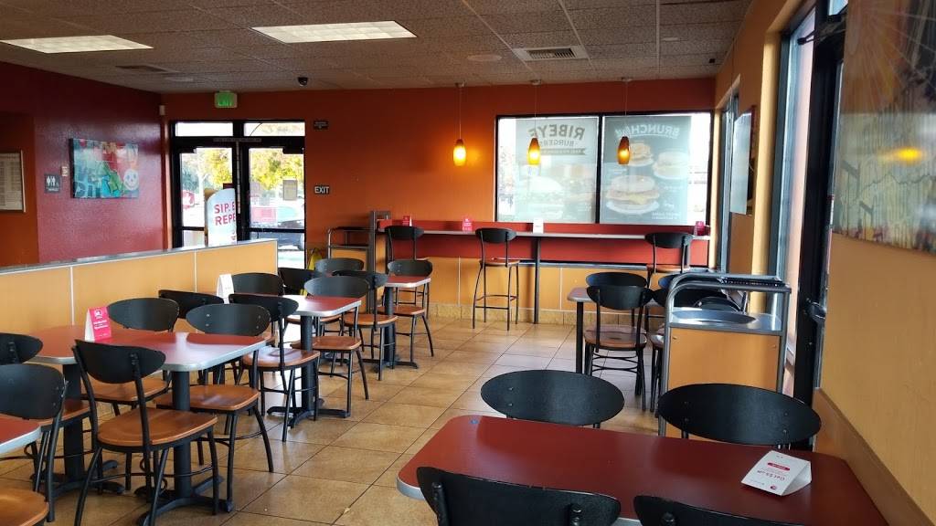 Jack in the Box | restaurant | 1001 Howe Ave, Sacramento, CA 95825, USA | 9166464670 OR +1 916-646-4670