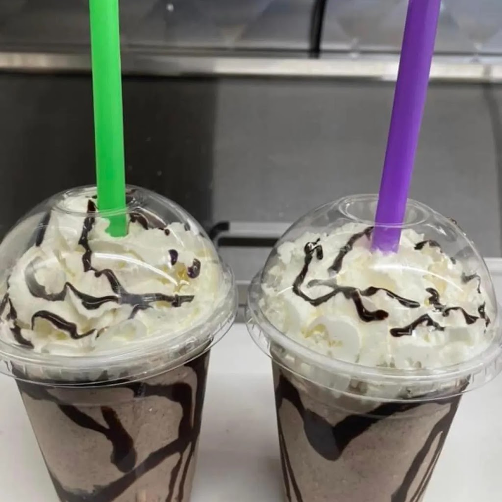 D Cousins Kitchen | restaurant | 2404 SW 107th Ave, Miami, FL 33165, USA | 3058964664 OR +1 305-896-4664