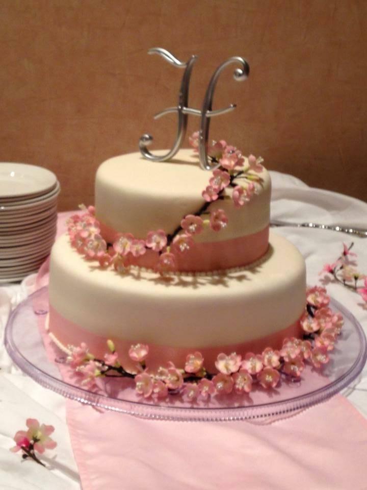 Small Town Pastry | bakery | 4572 Wyndham Dr, Bettendorf, IA 52722, USA | 5632328060 OR +1 563-232-8060