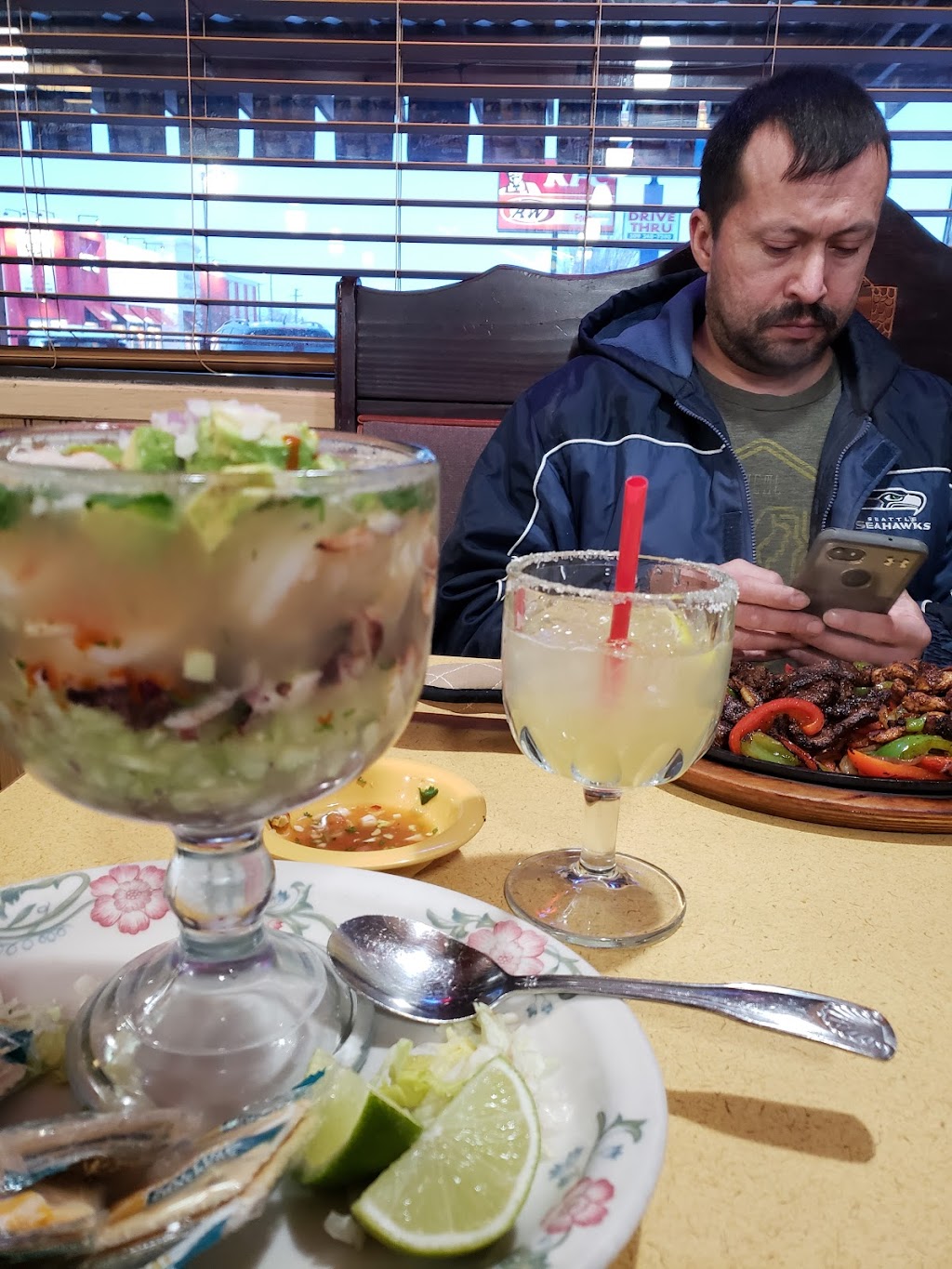 Taqueria los Primos | restaurant | 1001 N 16th Ave, Yakima, WA 98902, USA | 5094690453 OR +1 509-469-0453
