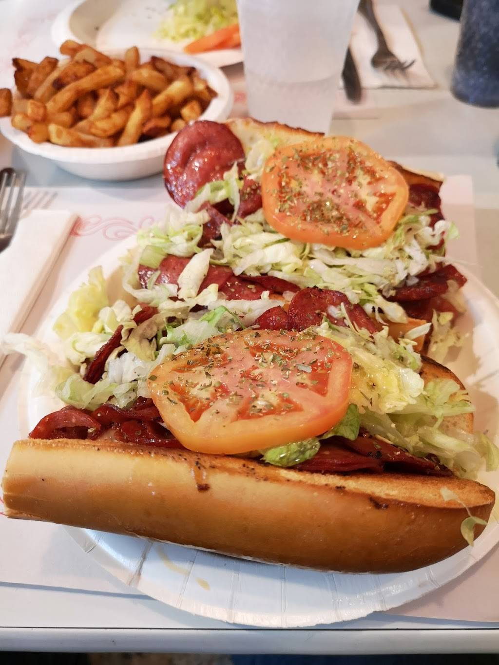 Vincent Sous-Marins | restaurant | 7171 Rue St-Hubert, Montréal, QC H2R 2N2, Canada | 5142744767 OR +1 514-274-4767