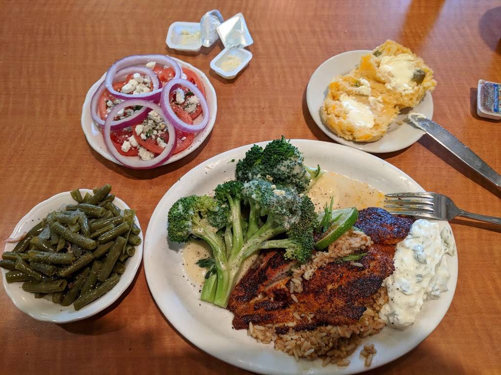 Lubys | restaurant | 12405 East Fwy, Houston, TX 77015, USA | 7134559998 OR +1 713-455-9998