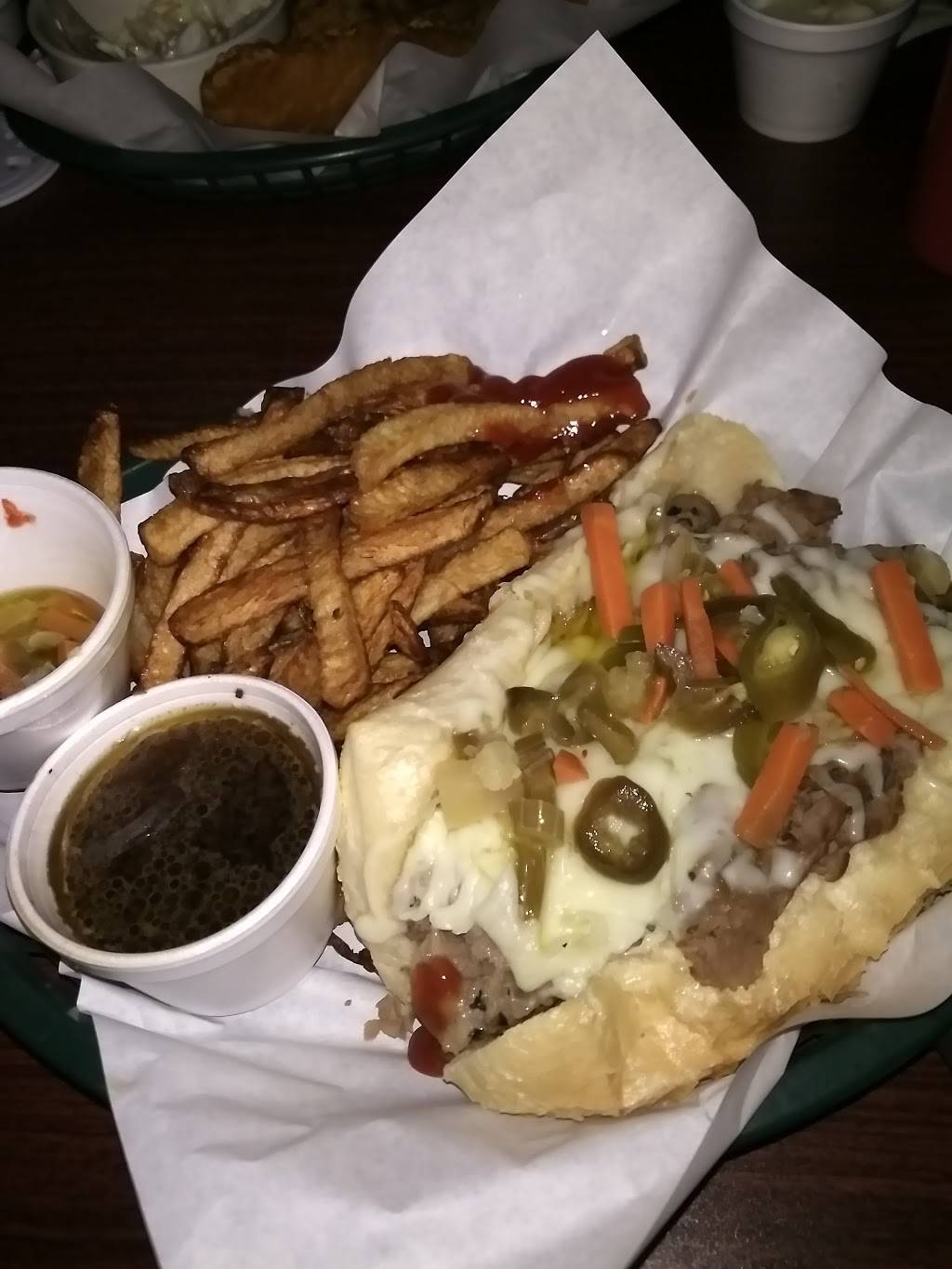 Dead End Bar and Grill | restaurant | 98 Northwest Hwy, Fox River Grove, IL 60021, USA | 8476392535 OR +1 847-639-2535