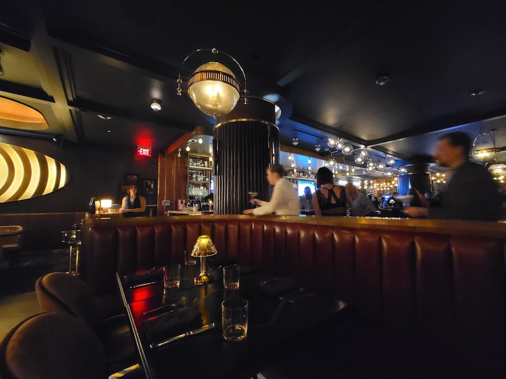 Barrys Downtown Prime | restaurant | 8 E Fremont St, Las Vegas, NV 89101, USA | 7027265504 OR +1 702-726-5504