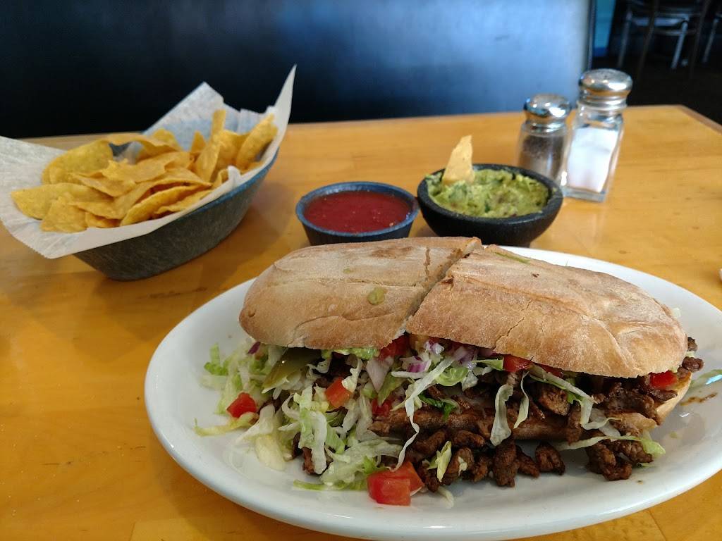 Cucos Taqueria | restaurant | 2162 W Henderson Rd, Columbus, OH 43220, USA | 6145388701 OR +1 614-538-8701