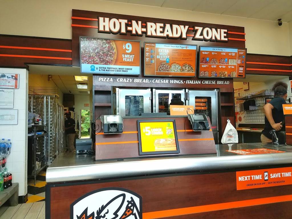 Little Caesars Pizza | meal delivery | 2010 Lamar Ave, Paris, TX 75460, USA | 9037378422 OR +1 903-737-8422