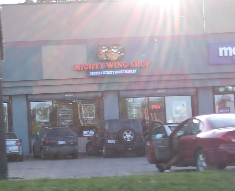 Mighty Wing Shop | restaurant | 20131 Greenfield Rd, Detroit, MI 48235, USA | 3132702976 OR +1 313-270-2976