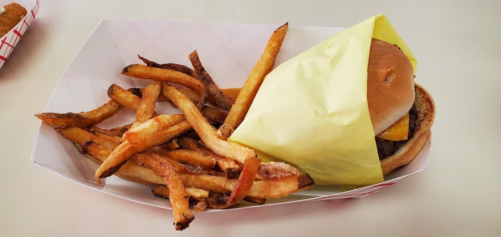 Rick & Carolyns Burgers & Fries | restaurant | 302 S Pioneer Dr, Abilene, TX 79605, USA | 3257932706 OR +1 325-793-2706