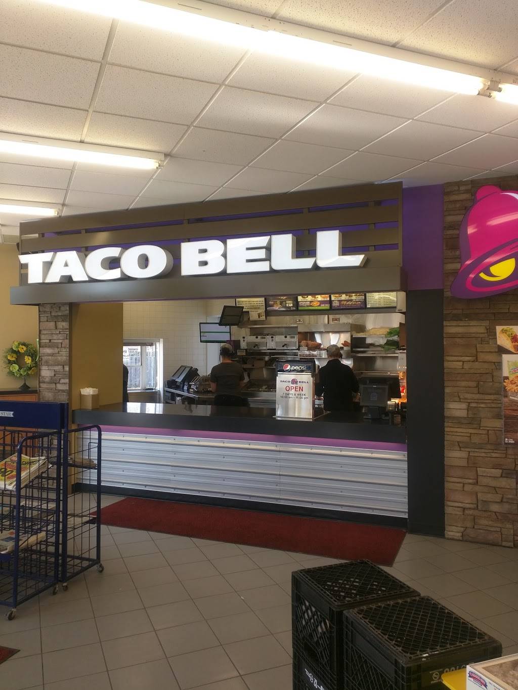 Taco Bell | meal takeaway | TaylorS Convenience Store, 1644 Dufferin Ave, Wallaceburg, ON N8A 2X2, Canada | 5196278593 OR +1 519-627-8593