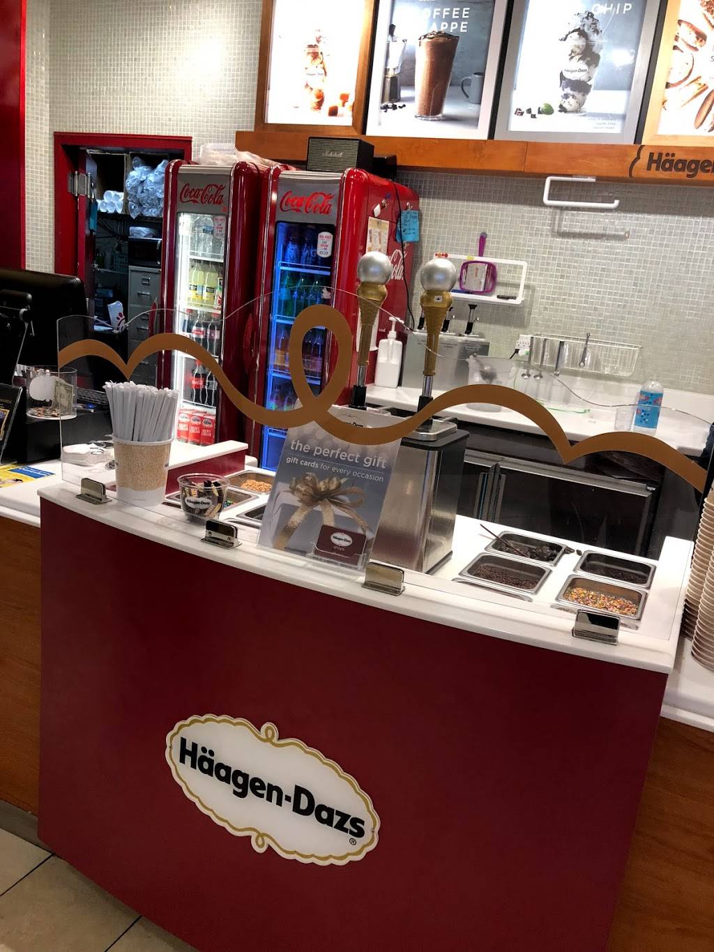 Häagen-Dazs | restaurant | 160 N Gulph Rd, King of Prussia, PA 19406, USA | 6102654755 OR +1 610-265-4755