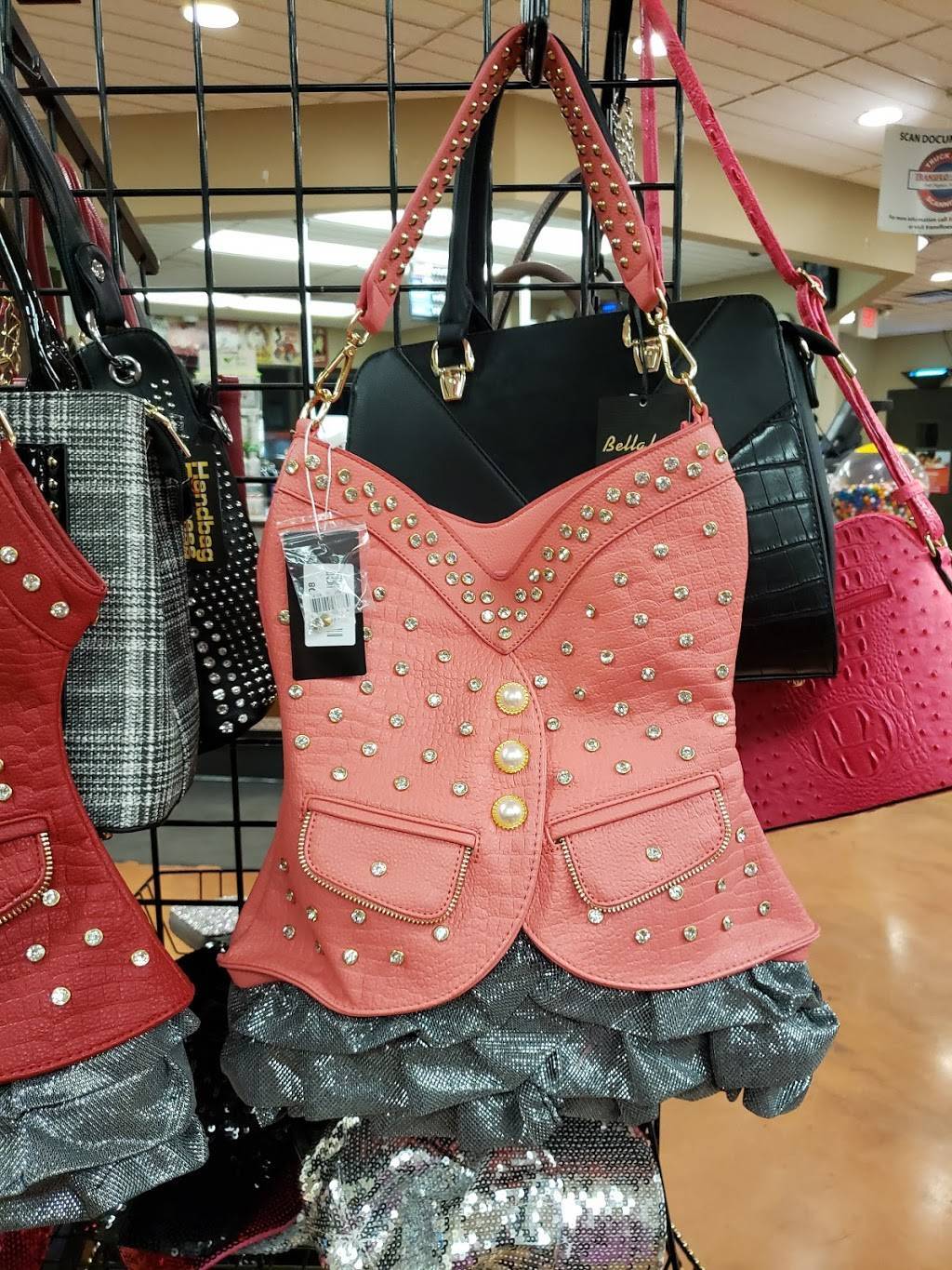 Charlies Restaurant | restaurant | 200 Manchester Ave, Newton, KS 67114, USA | 3162830790 OR +1 316-283-0790