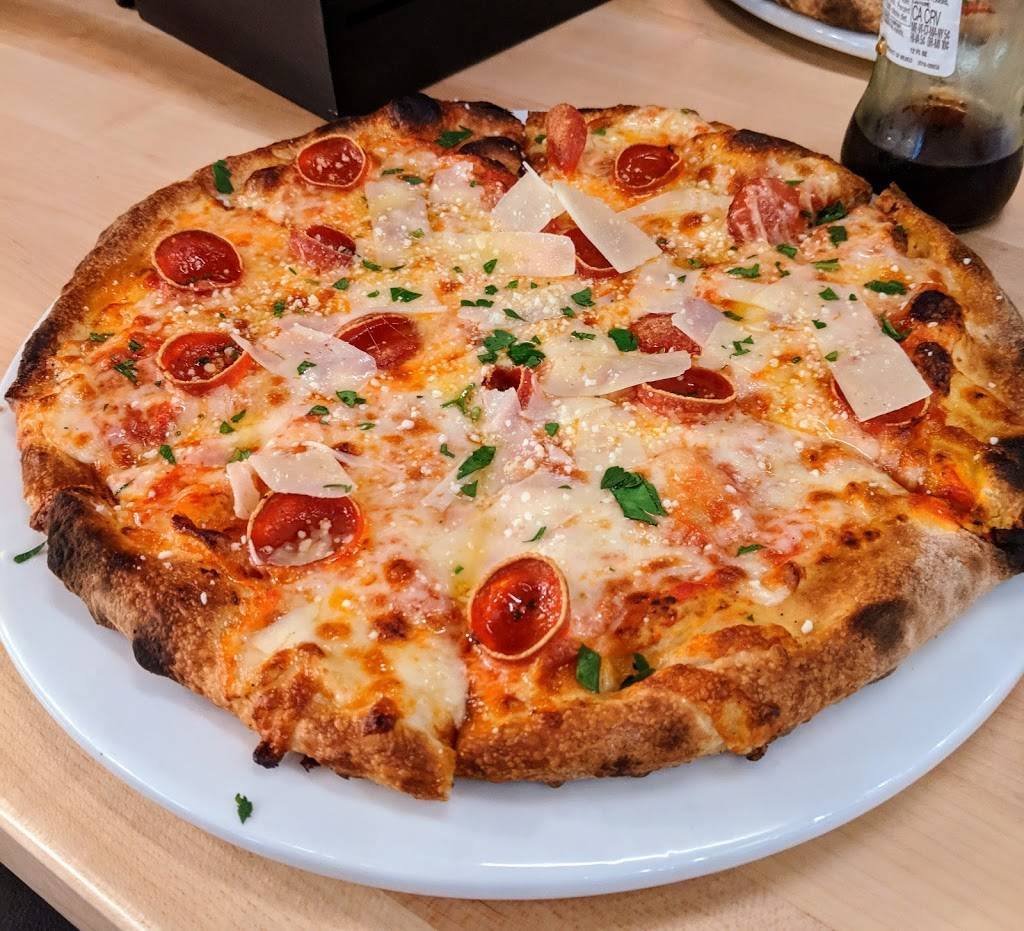 Mootz Pizzeria and Bar | restaurant | 1230 Library St, Detroit, MI 48226, USA | 3132431230 OR +1 313-243-1230