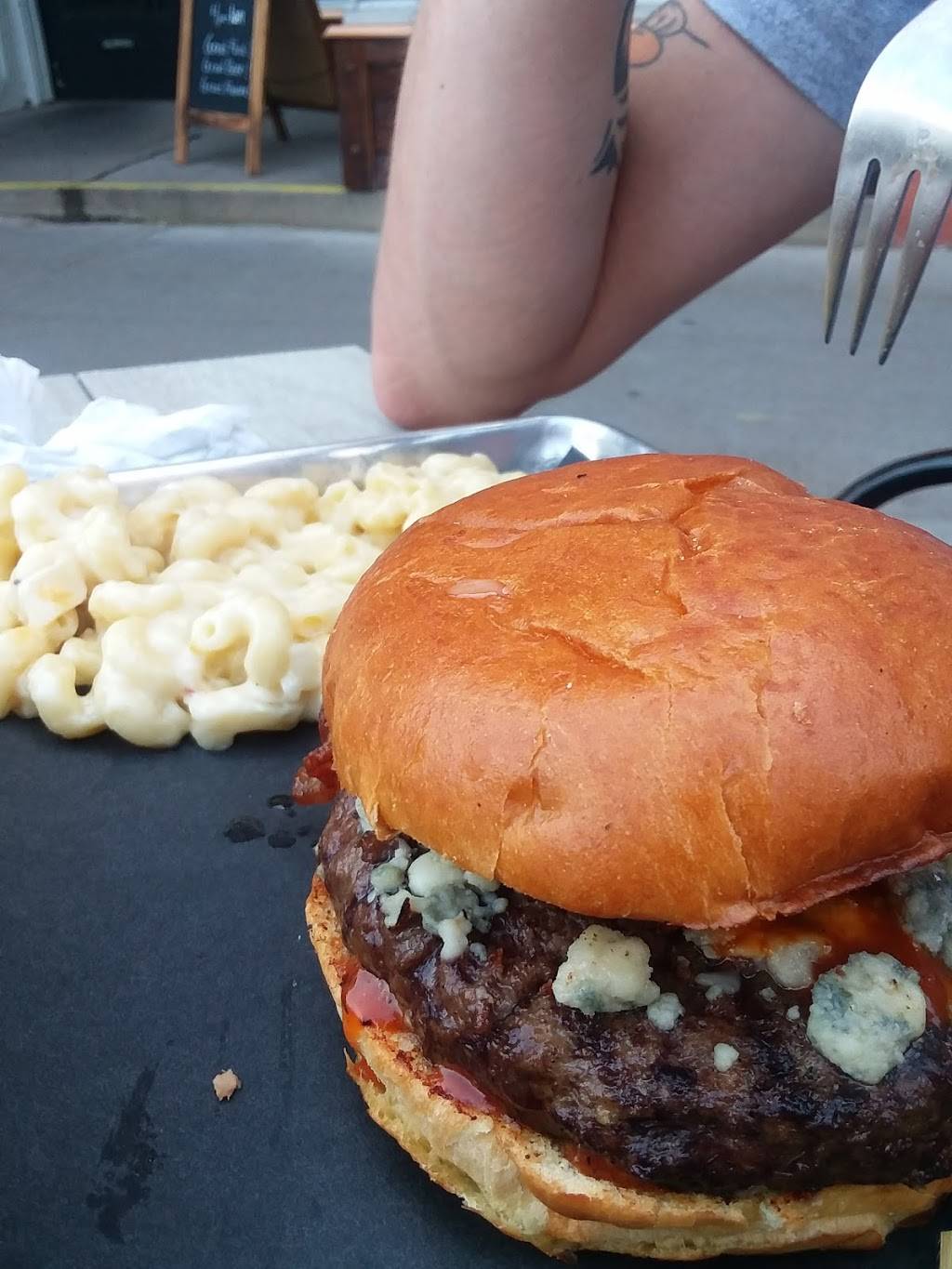 The Rusty Pig | restaurant | 34 Linden St, Geneva, NY 14456, USA | 3153254548 OR +1 315-325-4548