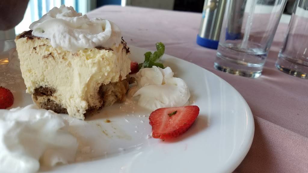 Coles Dock Side | restaurant | 369 Cleveland Ave, Staten Island, NY 10308, USA | 7189485588 OR +1 718-948-5588