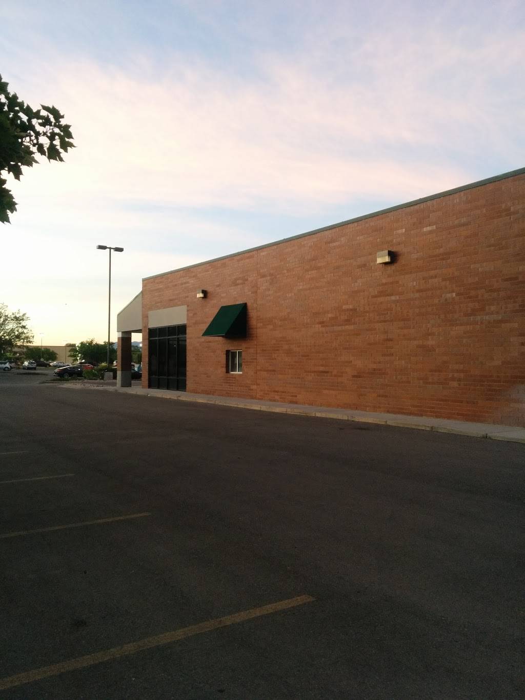 Papa Murphys | Take N Bake Pizza | meal takeaway | 1821 W 12600 S, Riverton, UT 84065, USA | 8014461000 OR +1 801-446-1000