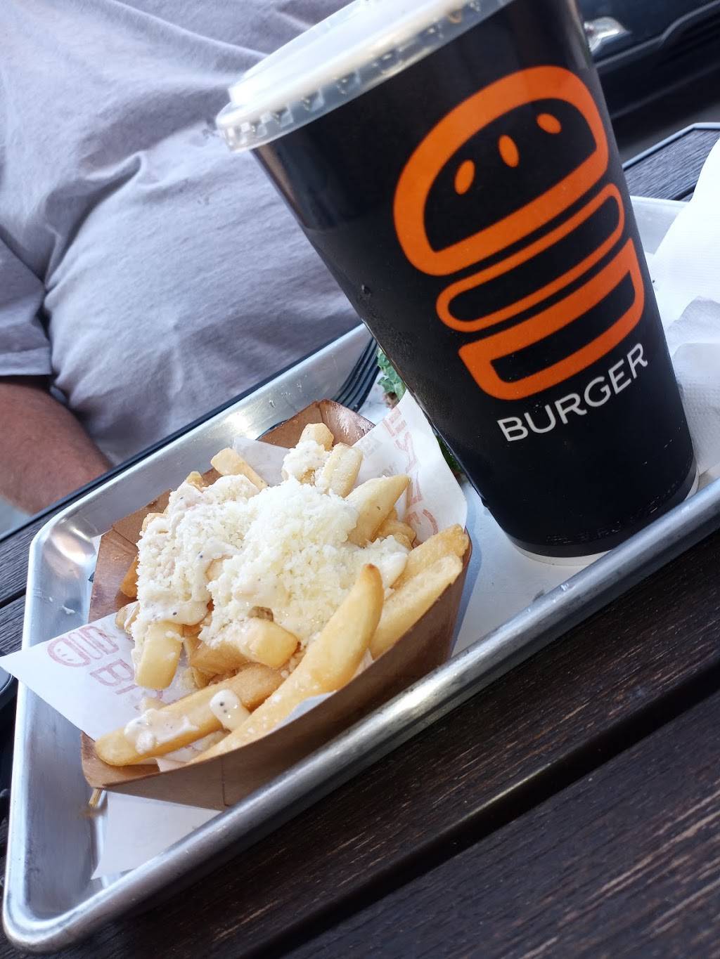 Chaloobys burgers and wings | restaurant | 414 Orange St, Redlands, CA 92373, USA | 9097921792 OR +1 909-792-1792