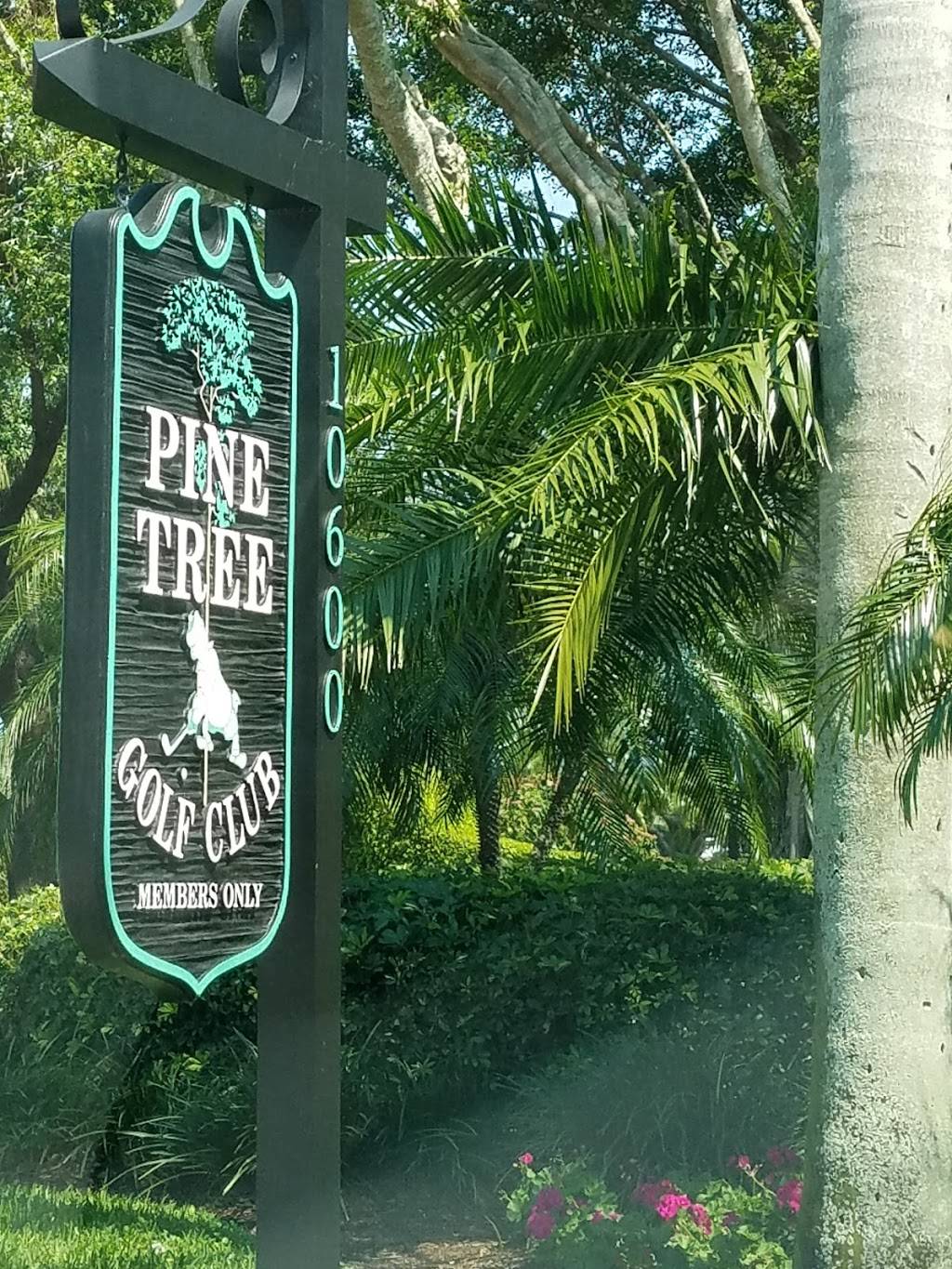 Pine Tree Golf Club | restaurant | 10600 Pine Tree Terrace, Boynton Beach, FL 33436, USA | 5617326404 OR +1 561-732-6404
