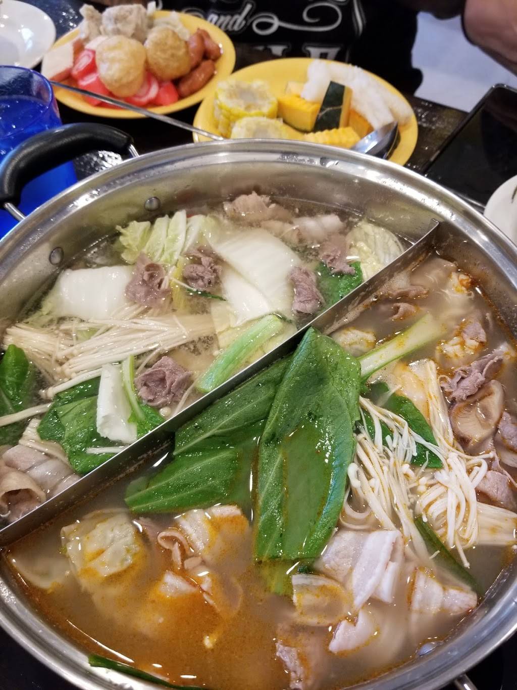 Golden Coin BakeShop & Restaurant | bakery | 661 Kilani Ave, Wahiawa, HI 96786, USA | 8086210269 OR +1 808-621-0269