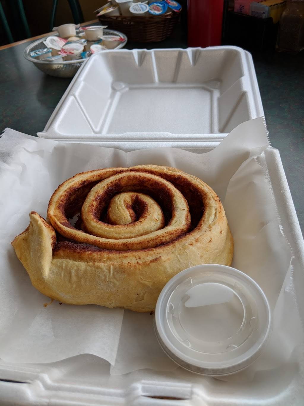 The Country Egg | restaurant | 1299 Main St, Sanford, ME 04073, USA | 2078501047 OR +1 207-850-1047