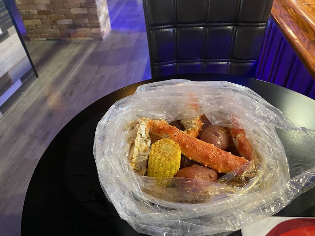 Crafty Crab Alexandria | restaurant | 5770 Dow Ave, Alexandria, VA 22304, USA | 7036479096 OR +1 703-647-9096