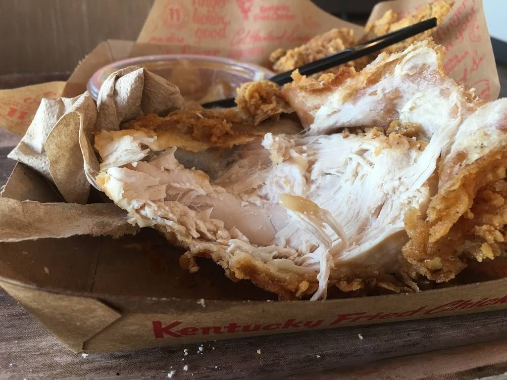 KFC | restaurant | 2804 West 10th Avenue, Greeley, CO 80634, USA | 9703563771 OR +1 970-356-3771