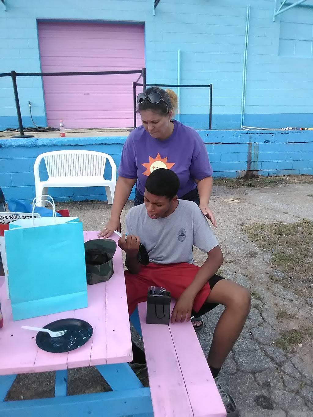 Pelicans SnoBalls | restaurant | 1708 E Innes St, Salisbury, NC 28146, USA | 7044331157 OR +1 704-433-1157