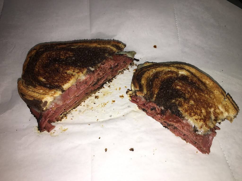 Sammis sandwich | restaurant | 2505 State St, Alton, IL 62002, USA | 6185700115 OR +1 618-570-0115