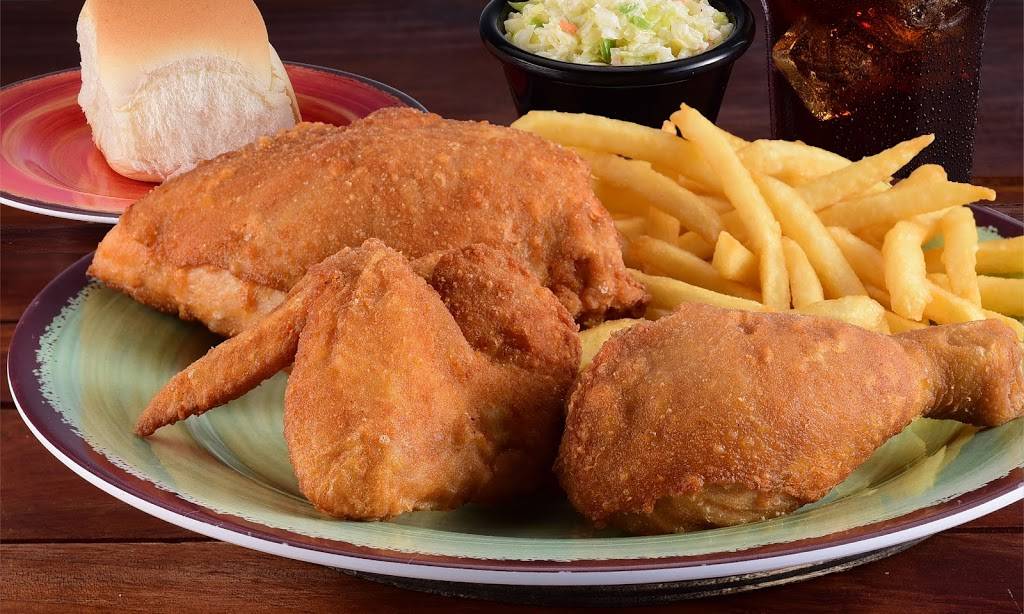 Pollo Campero | restaurant | 50 Fulton Ave, Hempstead, NY 11550, USA | 5162810070 OR +1 516-281-0070