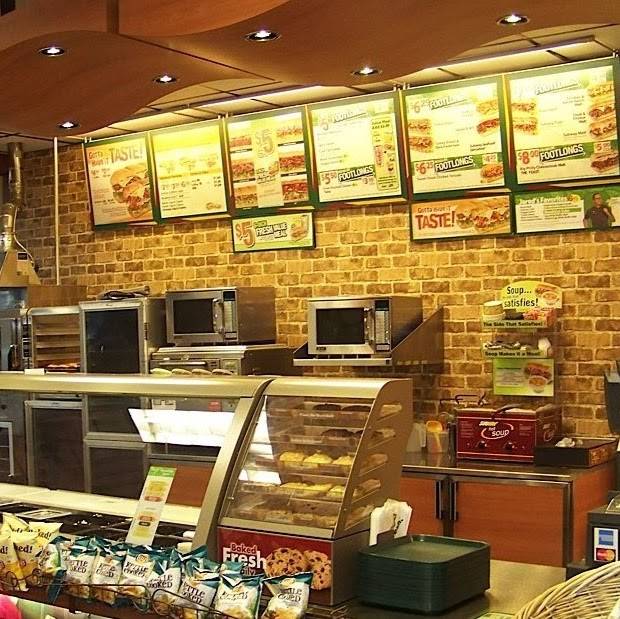 Subway | restaurant | 2500 Rte 9W, Ravena, NY 12143, USA | 5187561333 OR +1 518-756-1333