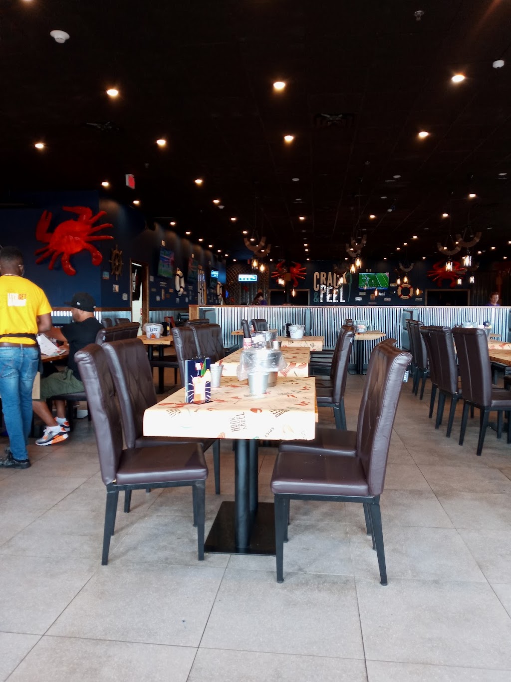 Hook & Reel Cajun Seafood & Bar | restaurant | 8 Orange Plaza Ln, Middletown, NY 10940, USA | 8452078820 OR +1 845-207-8820