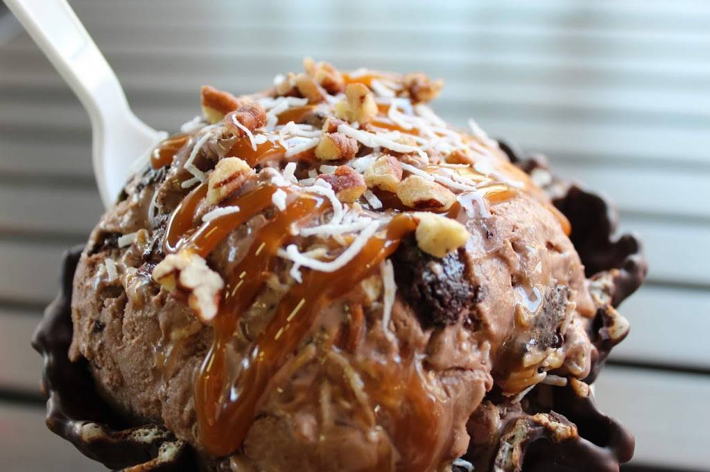 Cold Stone Creamery | bakery | 21001 N Tatum Blvd ste 36-1180, Phoenix, AZ 85050, USA | 4805857952 OR +1 480-585-7952