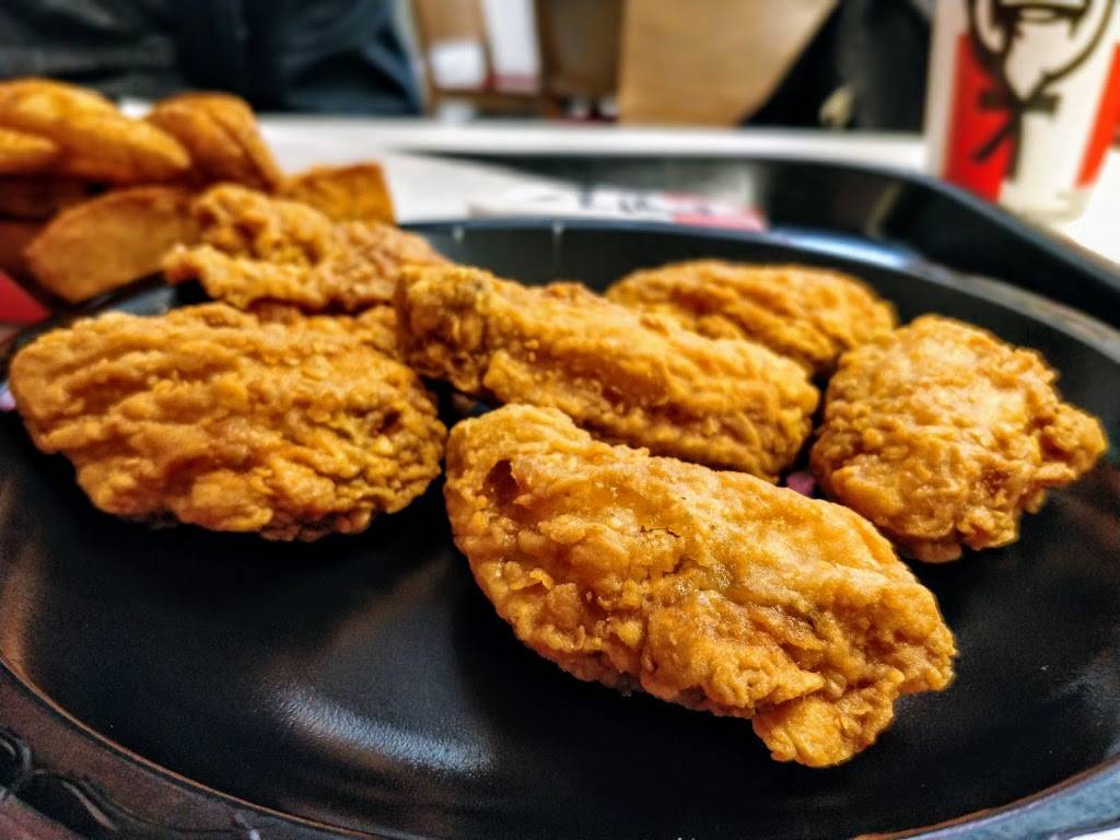 KFC | restaurant | 2355 E Windmill Ln, Las Vegas, NV 89123, USA | 7026560097 OR +1 702-656-0097