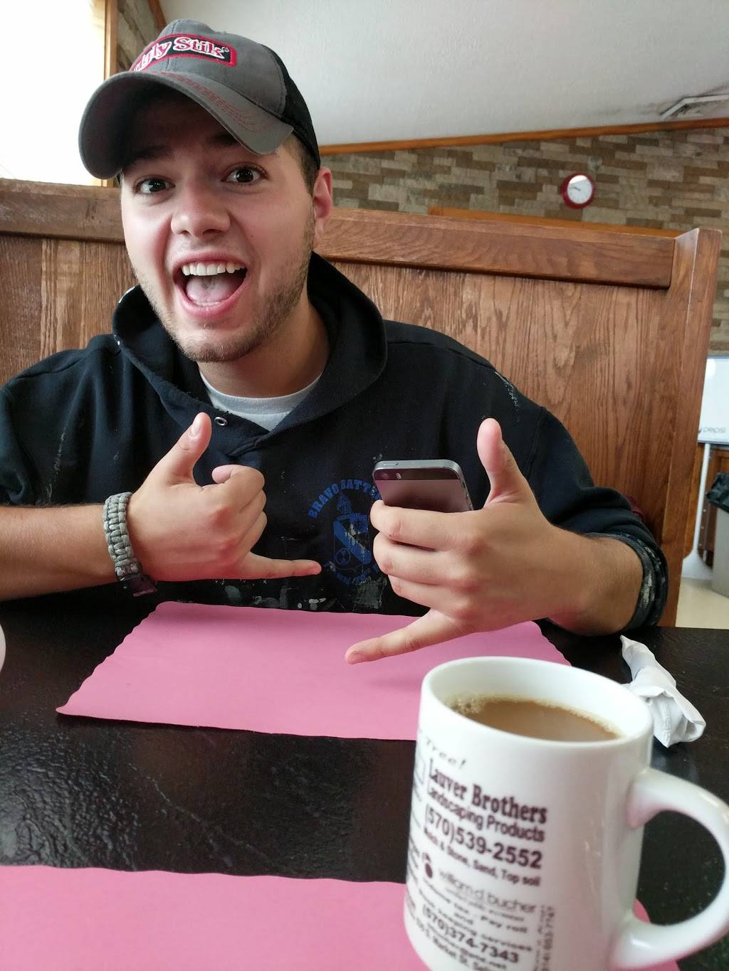 The Pepper Tree | restaurant | 2061 US-522, Selinsgrove, PA 17870, USA | 5703747211 OR +1 570-374-7211