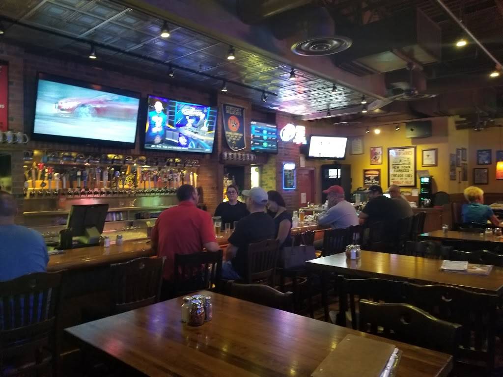 Old Chicago Pizza and Taproom | restaurant | 9010 Taylorsville Rd, Louisville, KY 40299, USA | 5023017700 OR +1 502-301-7700