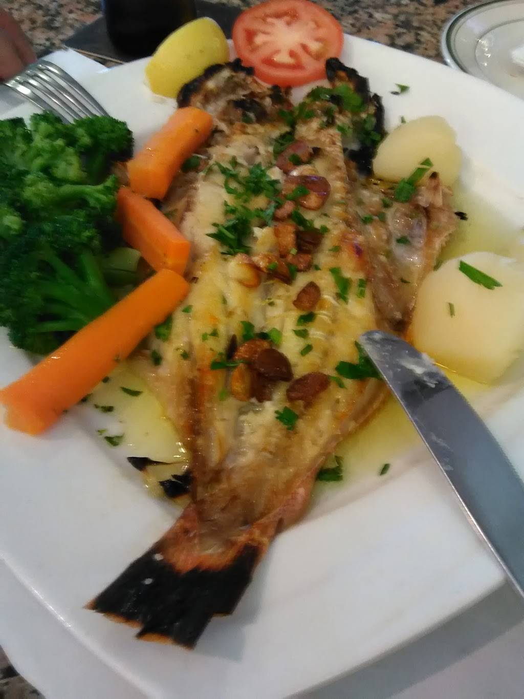 Verde Minho | restaurant | 230 Trumbull St, Elizabeth, NJ 07206, USA | 9083541100 OR +1 908-354-1100