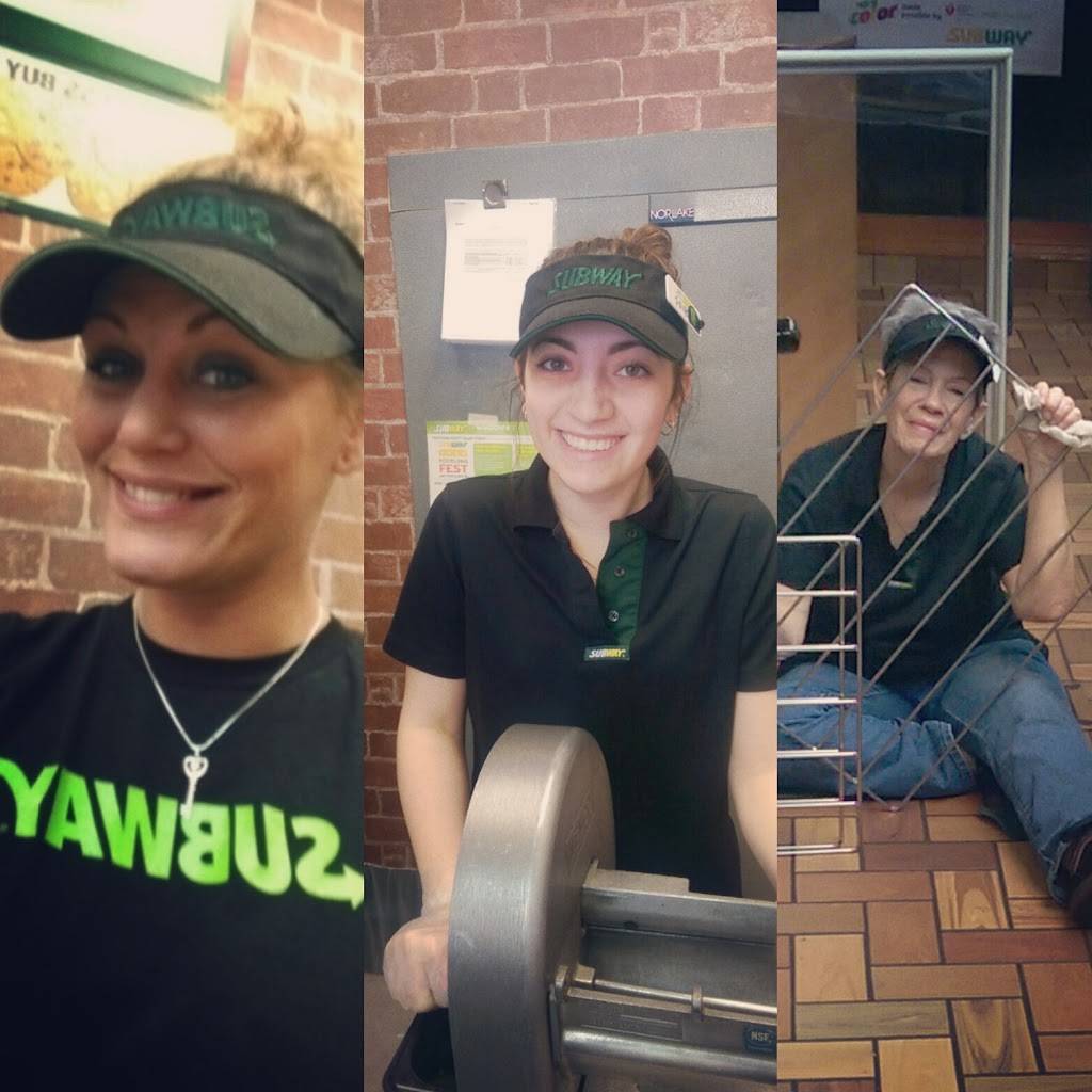 Subway | restaurant | 544 W Liberty St, Hubbard, OH 44425, USA | 3305682088 OR +1 330-568-2088